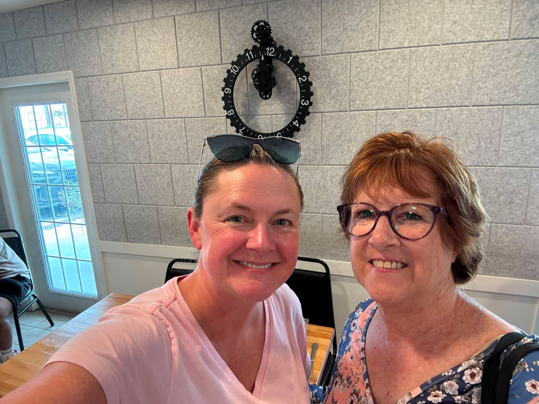 Got to have brunch with this sweet lady today 😊 My heart is full and I’m so glad we are close enough to meet up in person 🥳